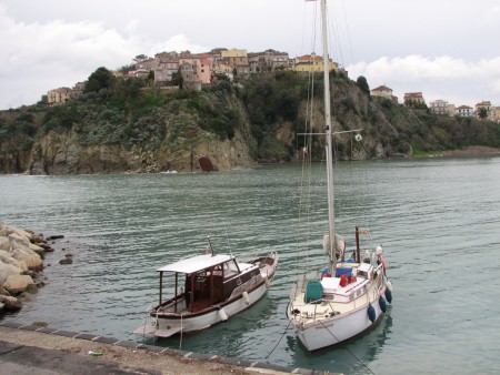 El petit port de Camogli, al golf de Gènova